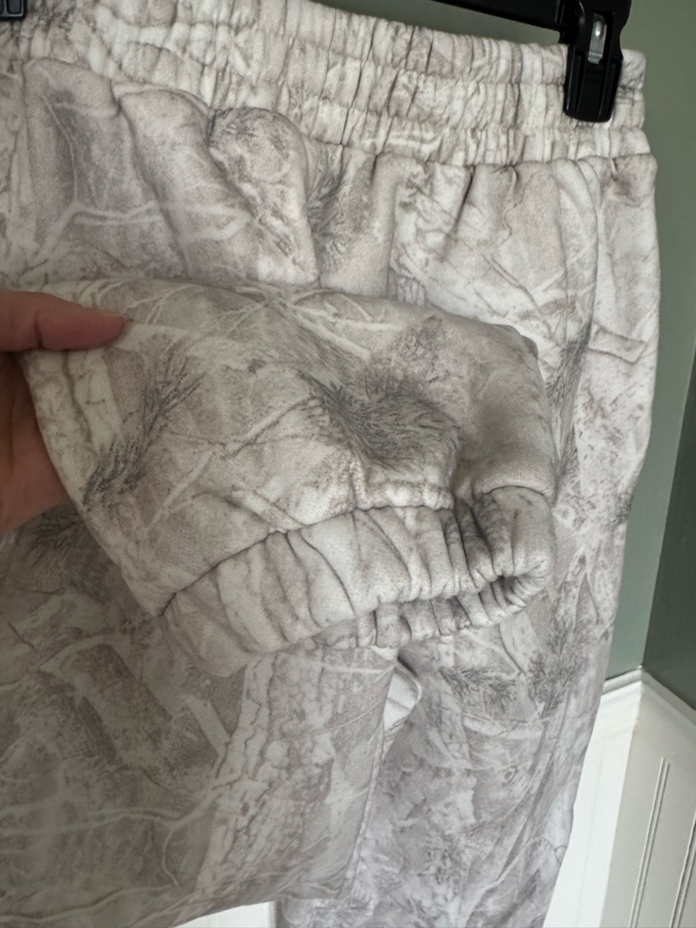 Comfrt Brand New White Birch Soft Joggers Size Medium - Picture 6 of 7